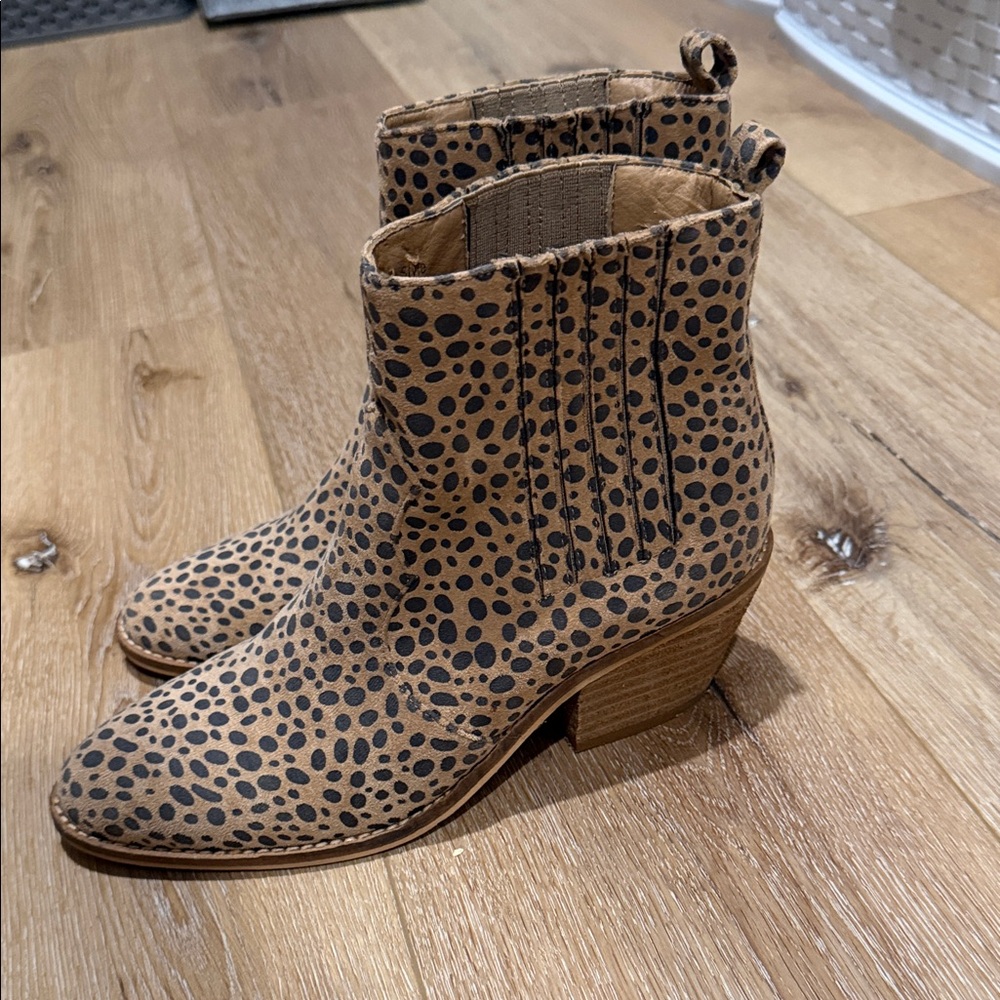 Spotted Tan Ankle Booties